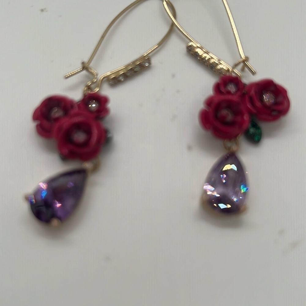 Betsy Johnson, Crystal roses red rose long drop earrings